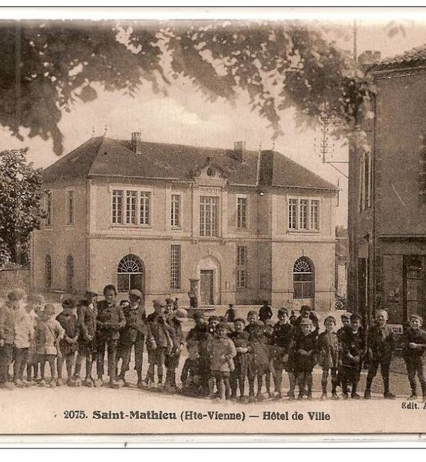 Archive Hôtel de Ville Saint-Mathieu